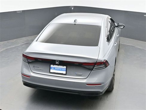 Used 2025 Honda Accord Touring image 37