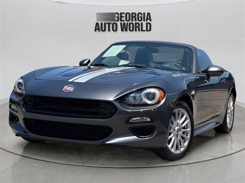 Used 2017 FIAT 124 Spider Classica RWD image 5