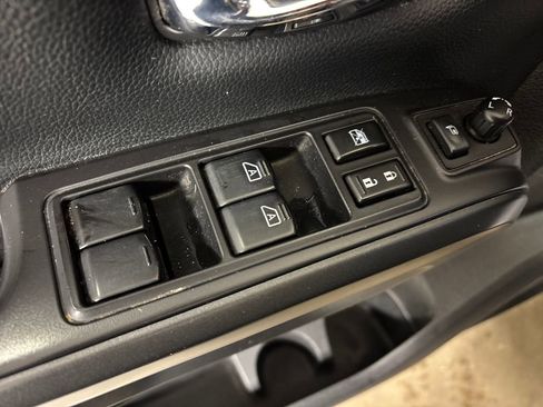 Used 2021 Nissan Titan PRO-4X w/ Pro-4x Convenience Package image 22