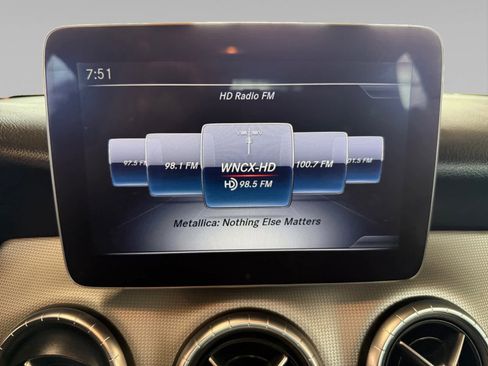 Used 2018 Mercedes-Benz CLA 250 4MATIC image 15