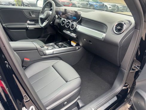 New 2026 Mercedes-Benz GLB 250 4MATIC image 21