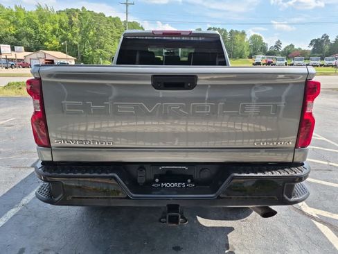 Used 2025 Chevrolet Silverado 2500 Custom AWD/4WD image 6