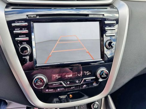 Used 2018 Nissan Murano S image 15