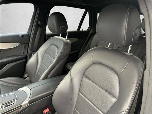 Used 2020 Mercedes-Benz GLC 300 4MATIC image 11