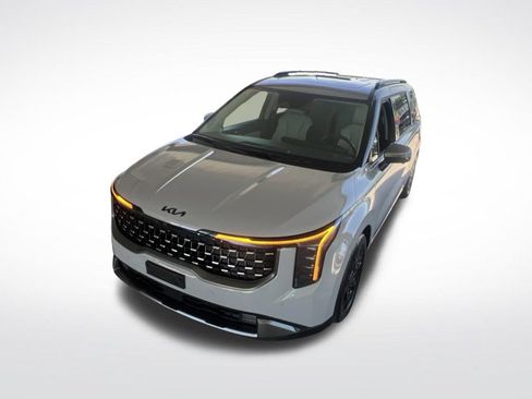 Certified 2025 Kia Carnival SX w/ SX Dark Edition Package FWD image 36