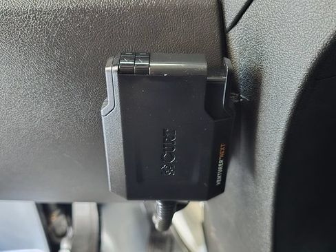 Used 2025 RAM ProMaster 2500 w/ Quick Order Package 22G SLT FWD image 17