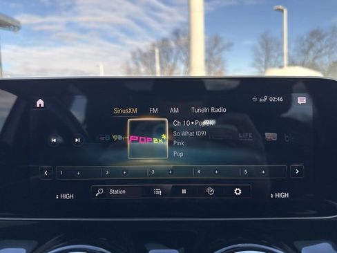 Certified 2021 Mercedes-Benz GLA 250 4MATIC image 20