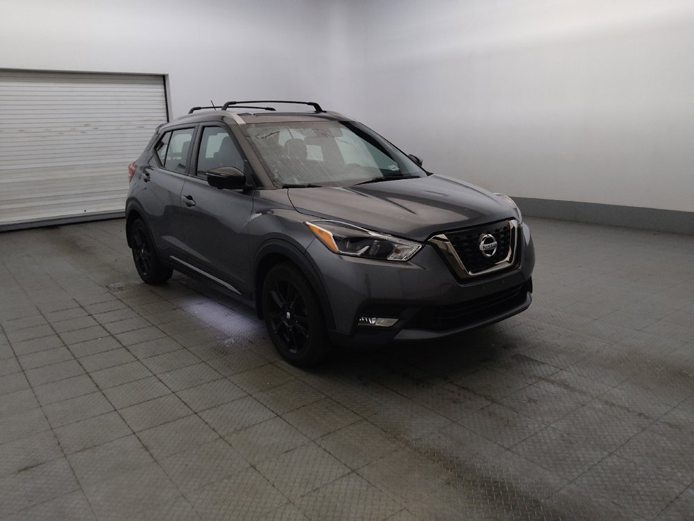 Used 2019 Nissan Kicks SR w/ SR Premium Package FWD image 13
