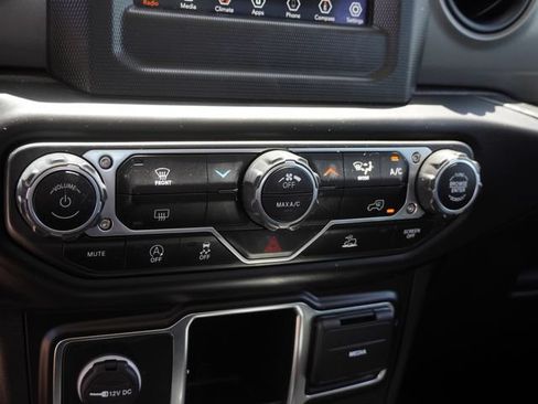 Used 2022 Jeep Wrangler Unlimited Sport AWD/4WD image 23