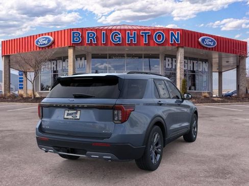 Used 2026 Ford Explorer Active w/ Active Comfort Package AWD/4WD image 8