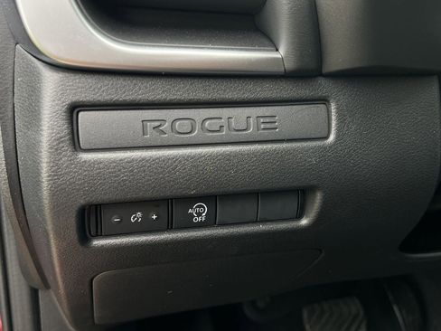 Certified 2026 Nissan Rogue S FWD image 7