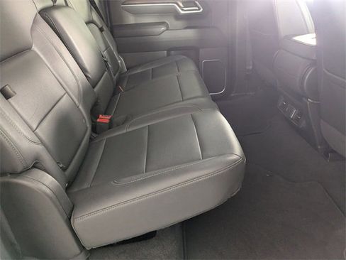 Certified 2025 GMC Sierra 1500 SLT image 28