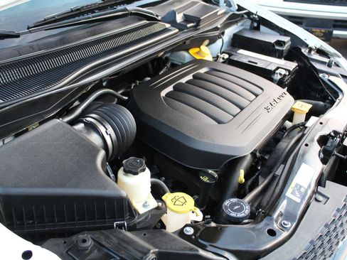 Used 2019 Dodge Grand Caravan SE FWD image 34