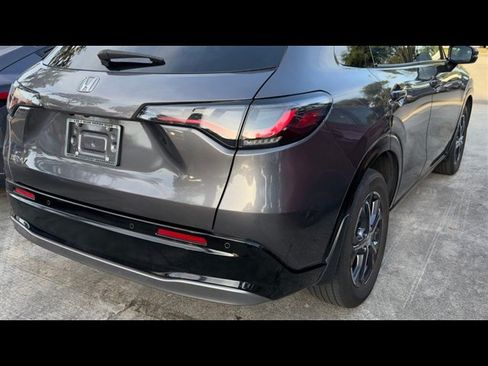 Certified 2024 Honda HR-V EX-L image 6