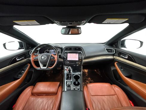 Used 2019 Nissan Maxima Platinum w/ Reserve Package image 17