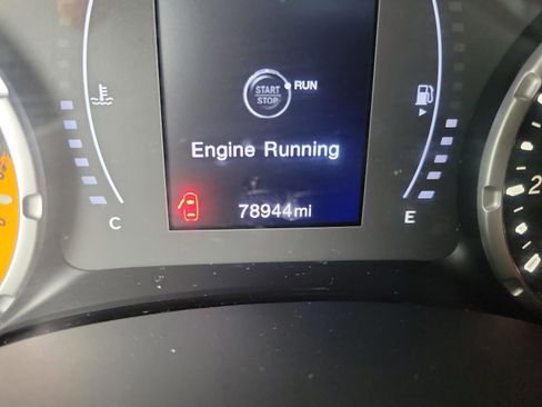 Used 2018 Jeep Renegade Latitude w/ Cold Weather Group image 15