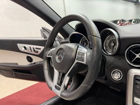 Used 2013 Mercedes-Benz SLK 250 image 44