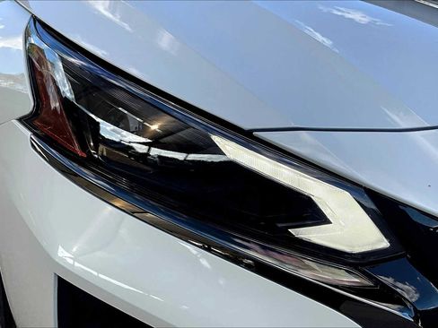 New 2025 Nissan Altima 2.5 SR image 18