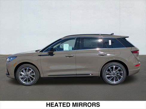 New 2025 Lincoln Corsair Grand Touring w/ Equipment Group 301A image 3