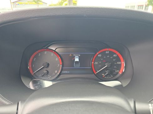 Used 2024 Nissan Frontier PRO-4X w/ Technology Package image 31