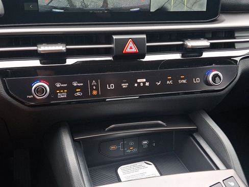 New 2026 Kia Sportage SX Prestige AWD/4WD image 16