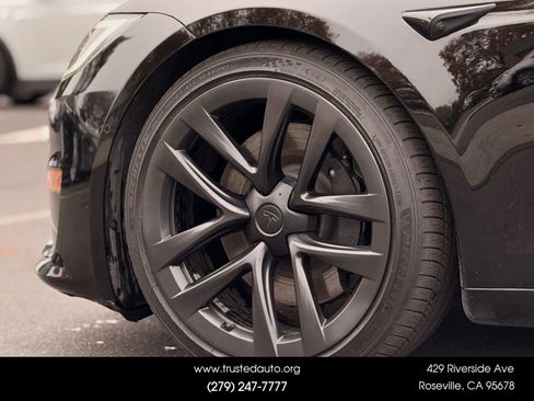 Used 2022 Tesla Model S Standard Range image 25