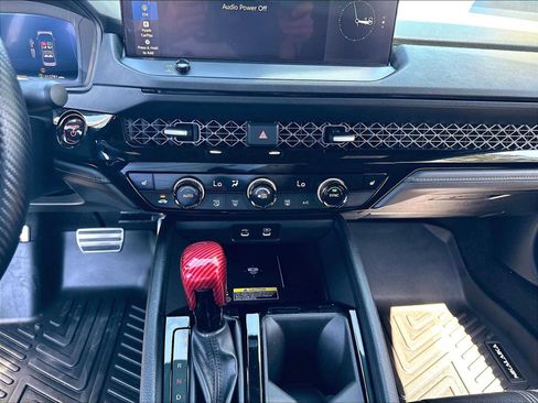 Used 2025 Honda Accord Sport image 35
