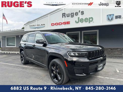 Used 2023 Jeep Grand Cherokee L Laredo AWD/4WD image 1