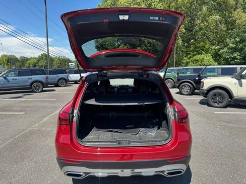 Used 2024 Mercedes-Benz GLC 300 image 8