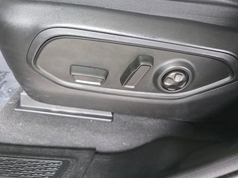 Used 2023 Jeep Grand Cherokee L Laredo AWD/4WD image 25