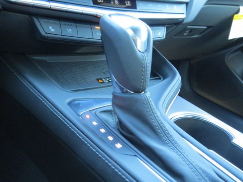 New 2025 Cadillac CT4 Premium Luxury image 25