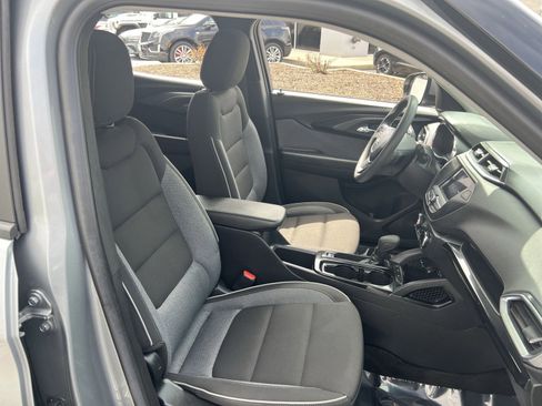Used 2023 Chevrolet TrailBlazer LT image 25