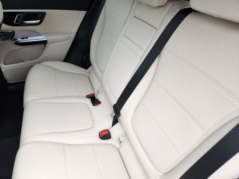 New 2026 Mercedes-Benz GLC 300 4MATIC image 12