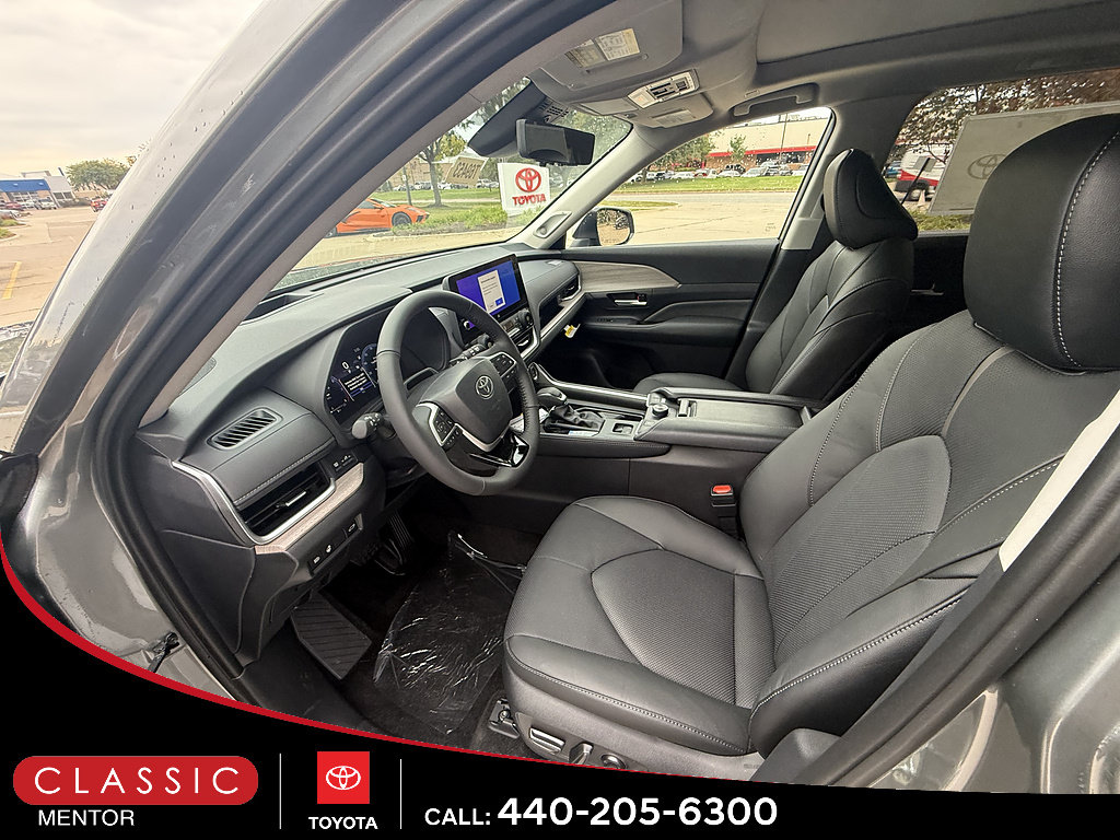 New 2026 Toyota Grand Highlander AWD image 9