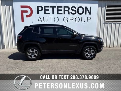 Used 2022 Jeep Compass Trailhawk AWD/4WD image 3