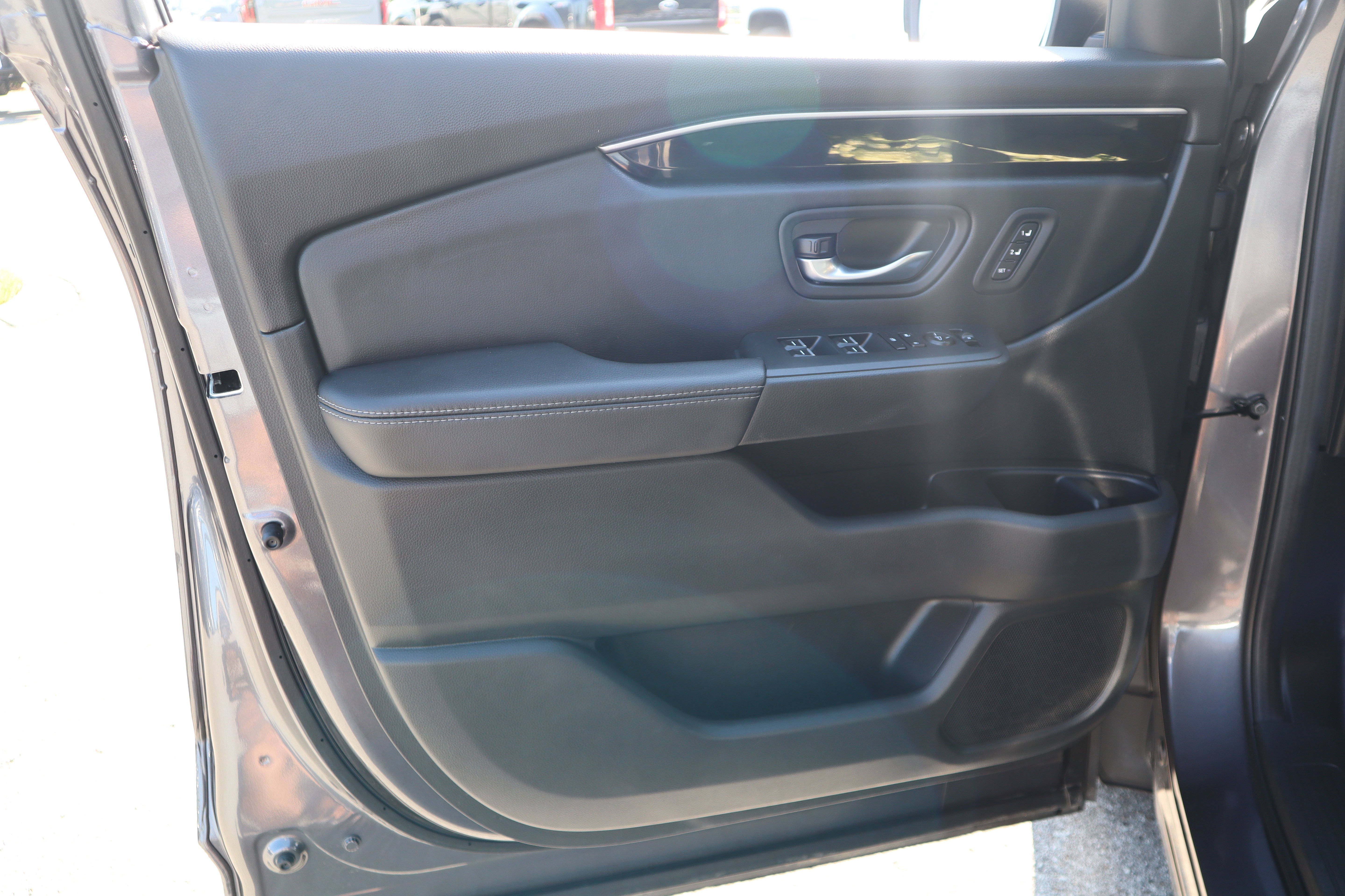 Used 2025 Honda Pilot EX-L image 22
