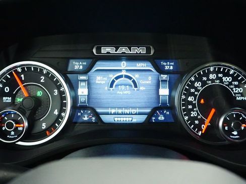 Used 2023 RAM 1500 Laramie image 37