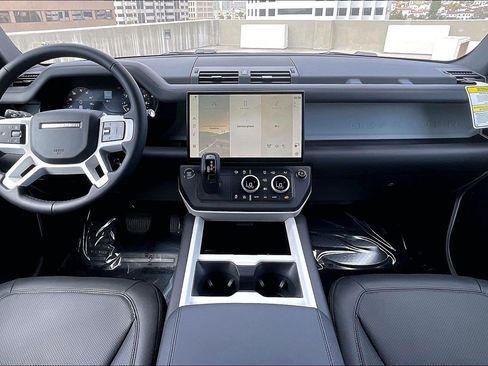 New 2026 Land Rover Defender 110 X-Dynamic SE AWD/4WD image 10