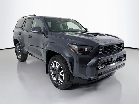 Used 2025 Toyota 4Runner TRD Sport Premium w/ Tow Technology Package AWD/4WD image 29