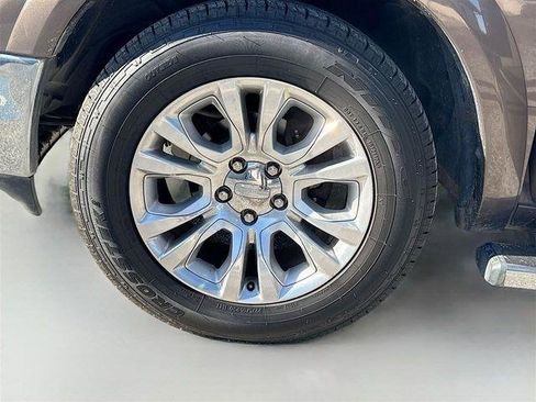 Used 2018 RAM 1500 Laramie Longhorn image 32