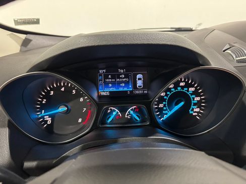 Used 2015 Ford Escape Titanium w/ Equipment Group 301A FWD image 8