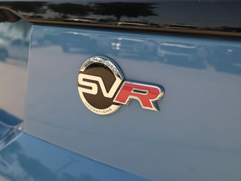 Used 2022 Land Rover Range Rover Sport SVR AWD/4WD image 4