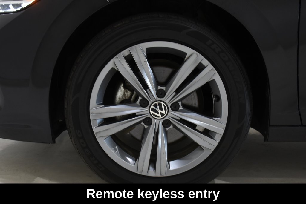 Used 2024 Volkswagen Jetta SE FWD image 8
