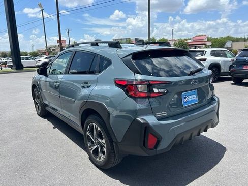 Used 2025 Subaru Crosstrek 2.5i Premium AWD/4WD image 5