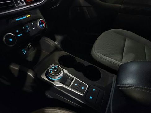 Used 2022 Ford Escape S image 12