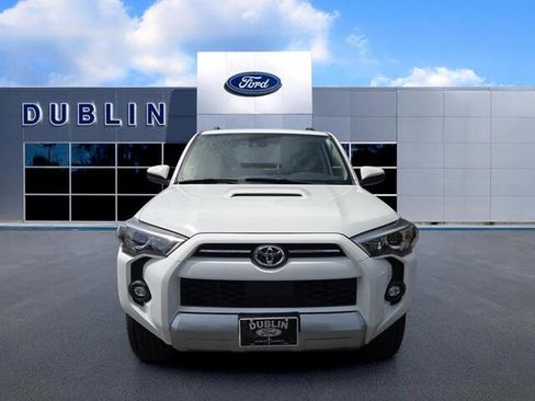Used 2022 Toyota 4Runner TRD Off-Road AWD/4WD image 2