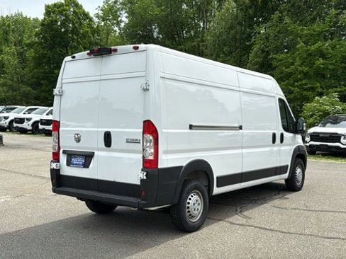 Used 2026 RAM ProMaster 2500 w/ Convenience Group FWD image 6