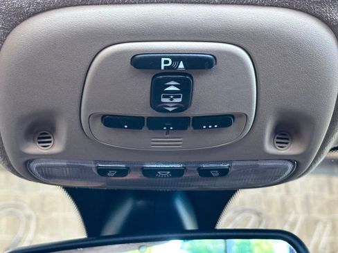 Used 2010 Jaguar XK Convertible RWD image 31