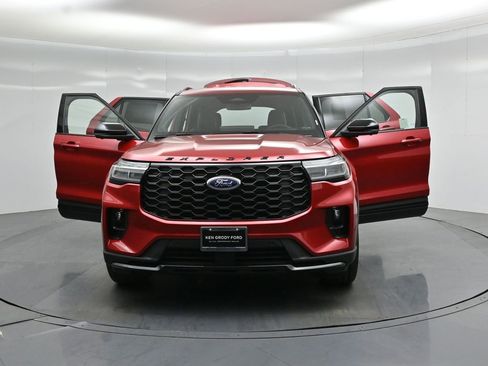 New 2026 Ford Explorer ST-Line w/ ST-Line Street Pack RWD image 33