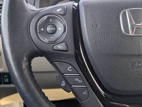 Used 2016 Honda Pilot Elite image 15